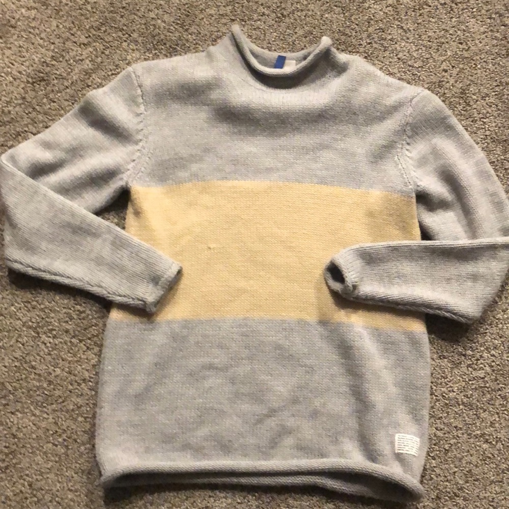 knit sweater